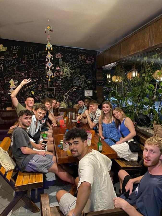 Revolution Hostel Čiang Mai Exteriér fotografie