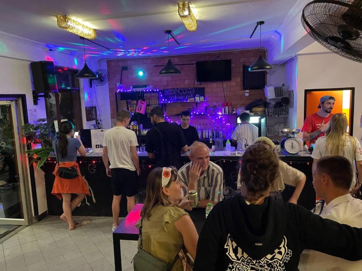 Revolution Hostel Čiang Mai Exteriér fotografie